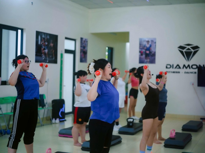 BÀI TẬP STEP FIT 20 PHÚT TẠI NHÀ – ĐƠN GIẢN MÀ HIỆU QUẢ